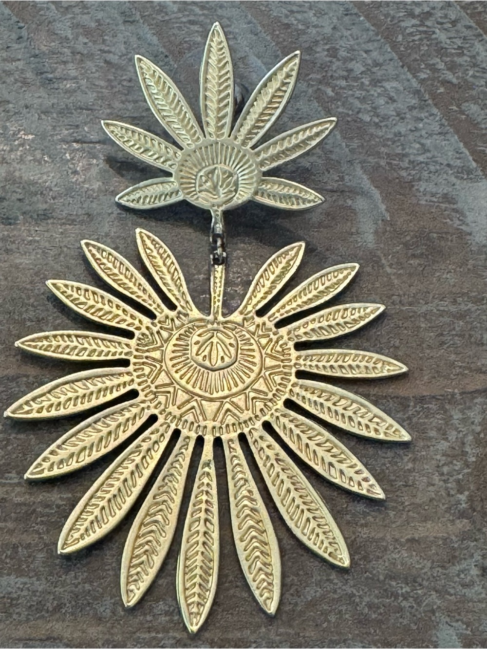 Spartina 449 Palmetto Earrings - Picture 3 of 5